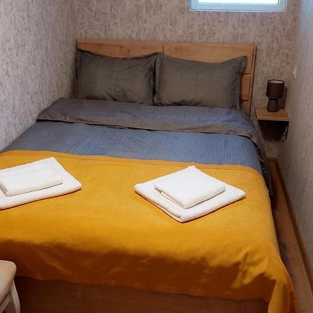 Yellow Apartment Тбилиси Экстерьер фото
