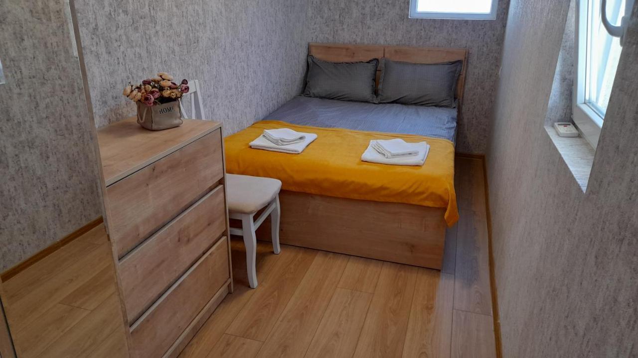 Yellow Apartment Тбилиси Экстерьер фото