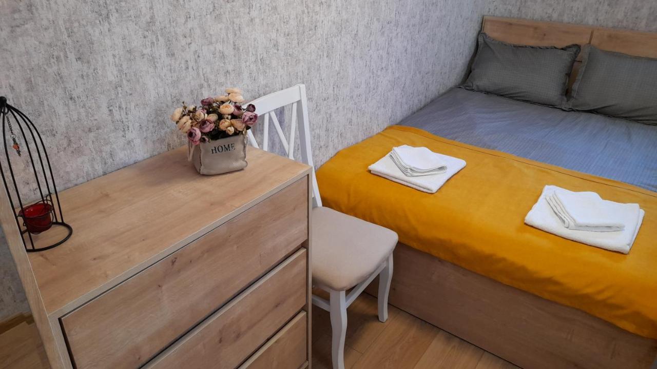 Yellow Apartment Тбилиси Экстерьер фото