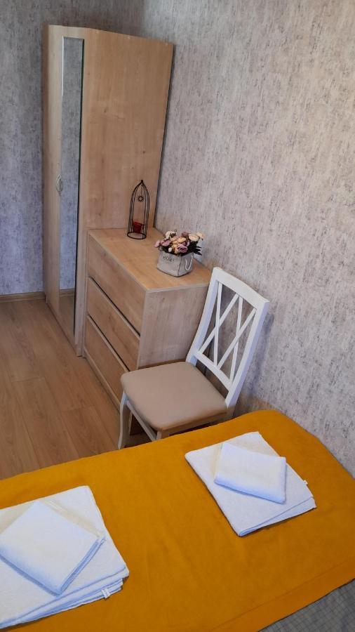 Yellow Apartment Тбилиси Экстерьер фото