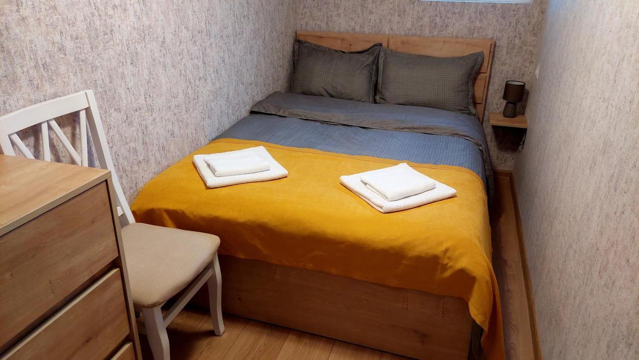 Yellow Apartment Тбилиси Экстерьер фото